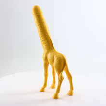 Laden Sie das Bild in den Galerie-Viewer, Giraffe + Penis