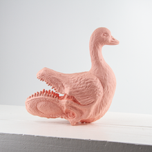 Laden Sie das Bild in den Galerie-Viewer, swan + Dinosaur&#39;s head